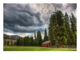 The Storm Hitting the Barn Reproduction photographique sur papier de qualité par Trey Ratcliff