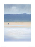 Walkers, Perrenporth Giclee Print by Mike Hindle