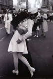 Küssen am Gedenktag für den Sieg über Japan|Kissing on VJ Day Kunstdrucke