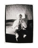 Self-Portrait, c.1982 (on bed) Plakat af Andy Warhol Self-Portrait, c.1982 (on bed) Plakat af Andy Warhol