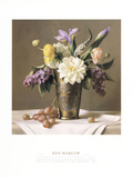 Fleurs dans un vase indien Affiche par Ken Marlow