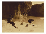 At the Old Well at Acoma Reproduction procédé giclée par Edward S. Curtis