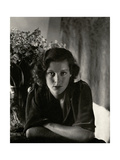 Vanity Fair - November 1934 Photographic Print by Imogen Cunningham