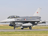 A Turkish-Built F-16 at the Izmir Air Show 2011 Photographie par  Stocktrek Images