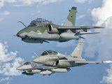 Stocktrek Images - A Brazilian Air Force Embraer A-1B, French Air Force Rafale, and US Air Force F-16C Fighting Falcon - Fotografik Baskı Stocktrek Images - A Brazilian Air Force Embraer A-1B, French Air Force Rafale, and US Air Force F-16C Fighting Falcon - Fotografik Baskı