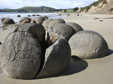 Moeraki Boulders, Koekohe Beach, New Zealand Fotografisk tryk af Stocktrek Images