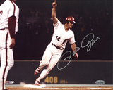 Pete Rose Autographed 1980 WS Rounding Third Photograph Photo
