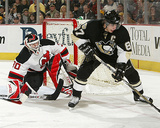 Martin Brodeur Autographed vs Crosby Photograph Foto