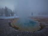 Steam Rising from Upper Geyser Basin Photographie par Mark Thiessen