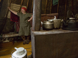 A Member of the Last Nomadic Komi Reindeer Herding Clan in Her Chum Photographie par Gordon Wiltsie