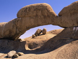 Natural Arch at Spitzkoppe, Damaraland, Namib Desert, Namibia Fotografie-Druck von Michael and Patricia Fogden/Minden Pictures