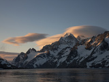 High Altitude Lenticular Clouds Above South Georgia Photographie par Paul Nicklen