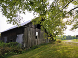 A Barn in the Maple Grove Road Rural Historic District Photographie par Steve Raymer