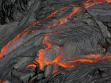 Molten Magma Glows under a Dark Crust of Hardened Lava Photographie par Patrick McFeeley
