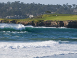 Pebble Beach Golf Course and Large Waves at Carmel Beach City Park Photographie par Rich Reid