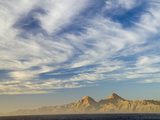 Mountains under a Cloud-Filled Sky on the Baja, Mexico Coast Photographie par Anne Keiser