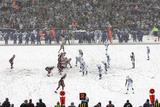 Colts Bills Football: Orchard Park, NY - Bills and Colts in the Snow Fotografie-Druck von Mike Groll