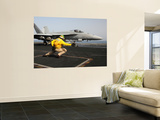 A Shooter Launches an F/A-18E Super Hornet from Uss Dwight D Eisenhower Mural por Stocktrek Images