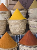 Baskets of Spices for Sale Photographie par Hugh Sitton