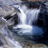 Little waterfall, Tessin, Switzerland Photographie par Guenter Rossenbach
