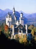 Neuschwanstein Castle in autumn, Bavaria, Germany Fotografie-Druck von Herbert Spichtinger