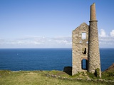 Old Stone Watchtower Along Coast Fotografisk trykk av Roger Brooks Old Stone Watchtower Along Coast Fotografisk trykk av Roger Brooks