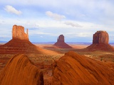 Mitten Buttes and Merrick Butte in Monument Valley Fotoprint van José Fuste Raga Mitten Buttes and Merrick Butte in Monument Valley Fotoprint van José Fuste Raga