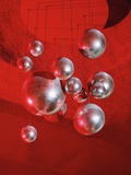 Mirror balls and red light Photographie par M. Neugebauer