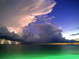 Richard Broadwell - Lighting striking over green and blue water Fotografická reprodukce Richard Broadwell - Lighting striking over green and blue water Fotografická reprodukce