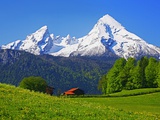 Cabin Below Watzmann Mountain in Bavarian Alps Fotografisk tryk af Walter Geiersperger