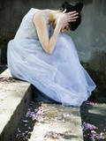 Woman Wearing Dress Looking Down Lámina fotográfica por Elisa Lazo De Valdez