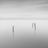 Pier Posts in Water Photographie par David Burdeny