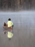 Man fishing Photographie par David Stoecklein