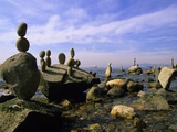 Balanced Rocks Along Seawall, Stanley Park, Vancouver, British Columbia, Canada. Photographie par Ron Watts