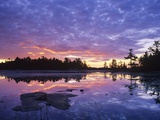 Lighthouse Pond at Sunrise, Kilarney Provincial Park, Ontario, Canada Valokuvavedos tekijänä Don Johnston Lighthouse Pond at Sunrise, Kilarney Provincial Park, Ontario, Canada Valokuvavedos tekijänä Don Johnston