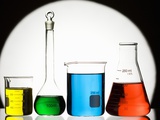 Colored Solutions in Assorted Laboratory Glassware Lámina fotográfica por Sean Russell