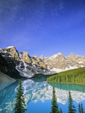 Moraine Lake, Banff National Park, Alberta, Canada Photographie par John E Marriott