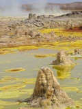 Sulfuric acid pond and fumarole at Dallol maar in Ethiopia Fotografisk trykk av Christophe Boisvieux Sulfuric acid pond and fumarole at Dallol maar in Ethiopia Fotografisk trykk av Christophe Boisvieux