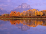 Oxbow Bend Reflecting Mount Moran Photographie par Jeff Vanuga