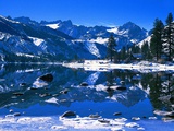 Winter Lodge in Sierra Nevada Fotografie-Druck von Mick Roessler