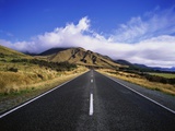 Vacant Highway in Mount Cook National Park Fotoprint van José Fuste Raga Vacant Highway in Mount Cook National Park Fotoprint van José Fuste Raga