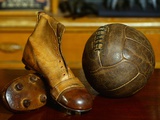 1900s Soccer Ball and Boots Fotografie-Druck von S. Vannini