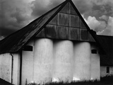 Granary, Europe, 1968 Fotografie-Druck von Brett Weston