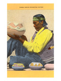 Santa Clara Pueblo Indian Decorating Pottery Póster Santa Clara Pueblo Indian Decorating Pottery Póster