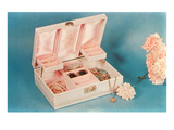 Jewelry Box with Carnations Pósters Jewelry Box with Carnations Pósters