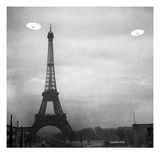 Ufo: Paris Giclee Print