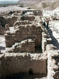 Holy Land: Qumran Ruins Lámina fotográfica por Henri de Toulouse-Lautrec Holy Land: Qumran Ruins Lámina fotográfica por Henri de Toulouse-Lautrec