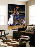 Indiana Pacers v Sacramento Kings: Darren Collison and Luther Head Art by Rocky Widner