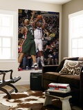 Milwaukee Bucks v Dallas Mavericks: Caron Butler and Drew Gooden Art by Danny Bollinger