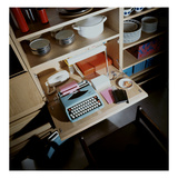 House & Garden - October 1968 - Typewriter on Compact Desk Photographie par Ernst Beadle